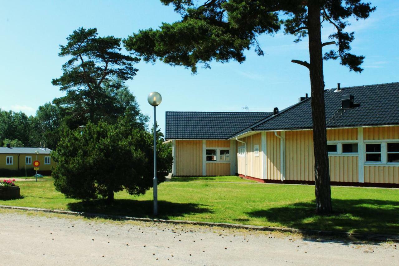 Kaellviken Semesterby Stromstad Exterior photo